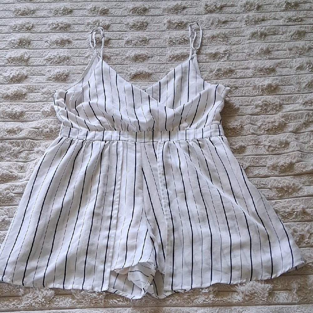 En Creme Black and White Jumpsuit with Relaxed Fit